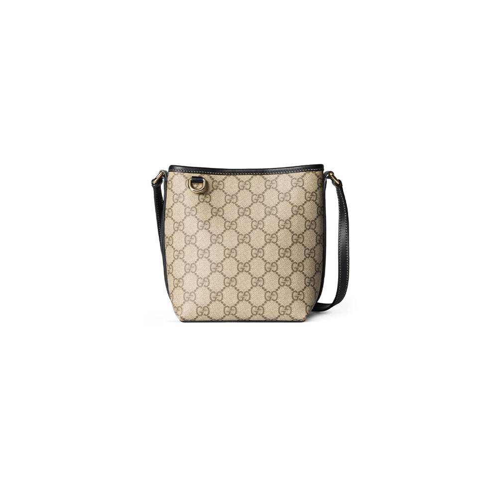 GG Emblem nano bucket bag