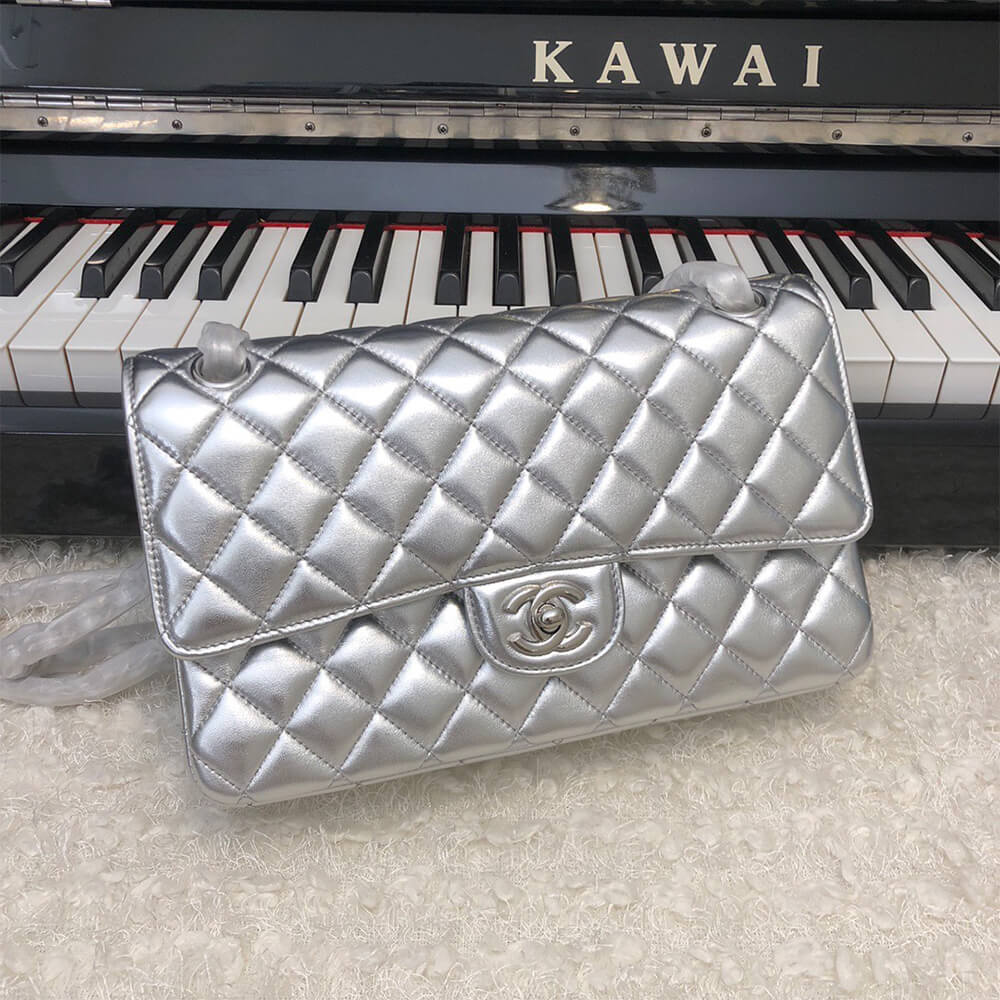 CHANEL Classic Flap Medium(High-end Grade) - Image 8