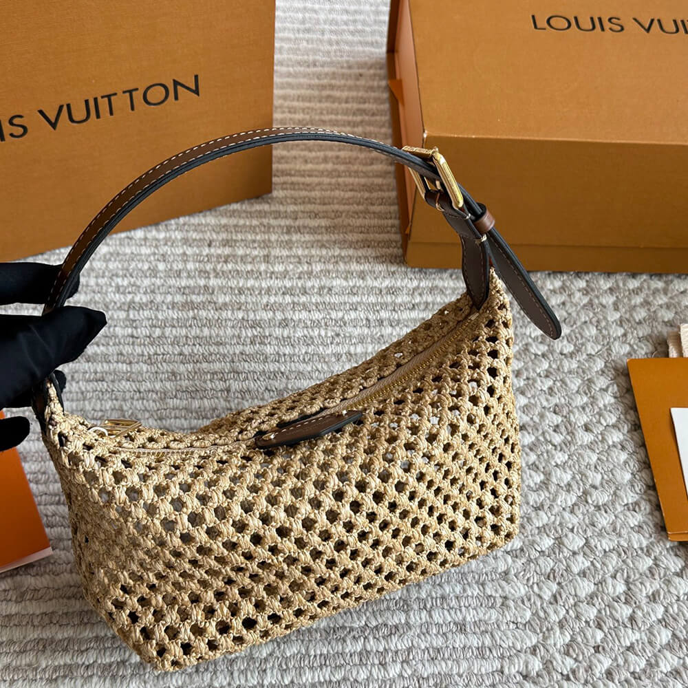 Alternative view of LV Hills Pochette(HIGH-END GRADE)