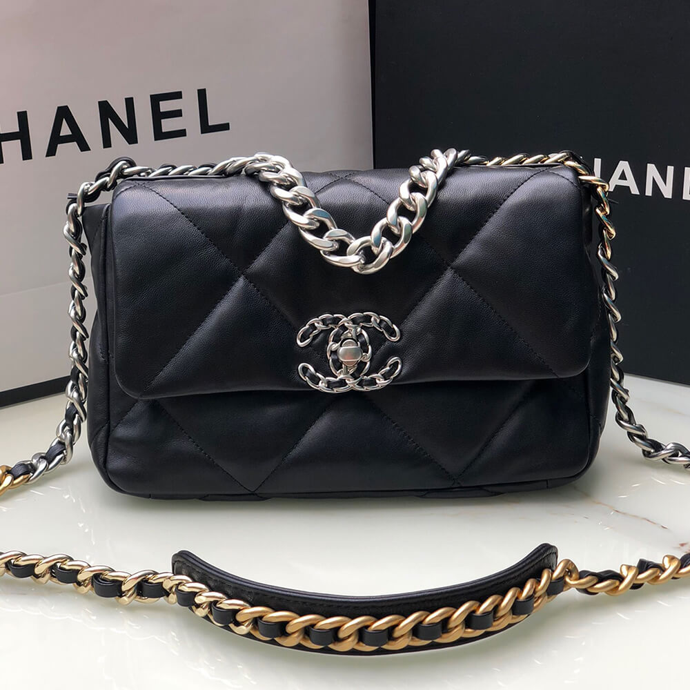 CHANEL 19 Handbag - Image 6