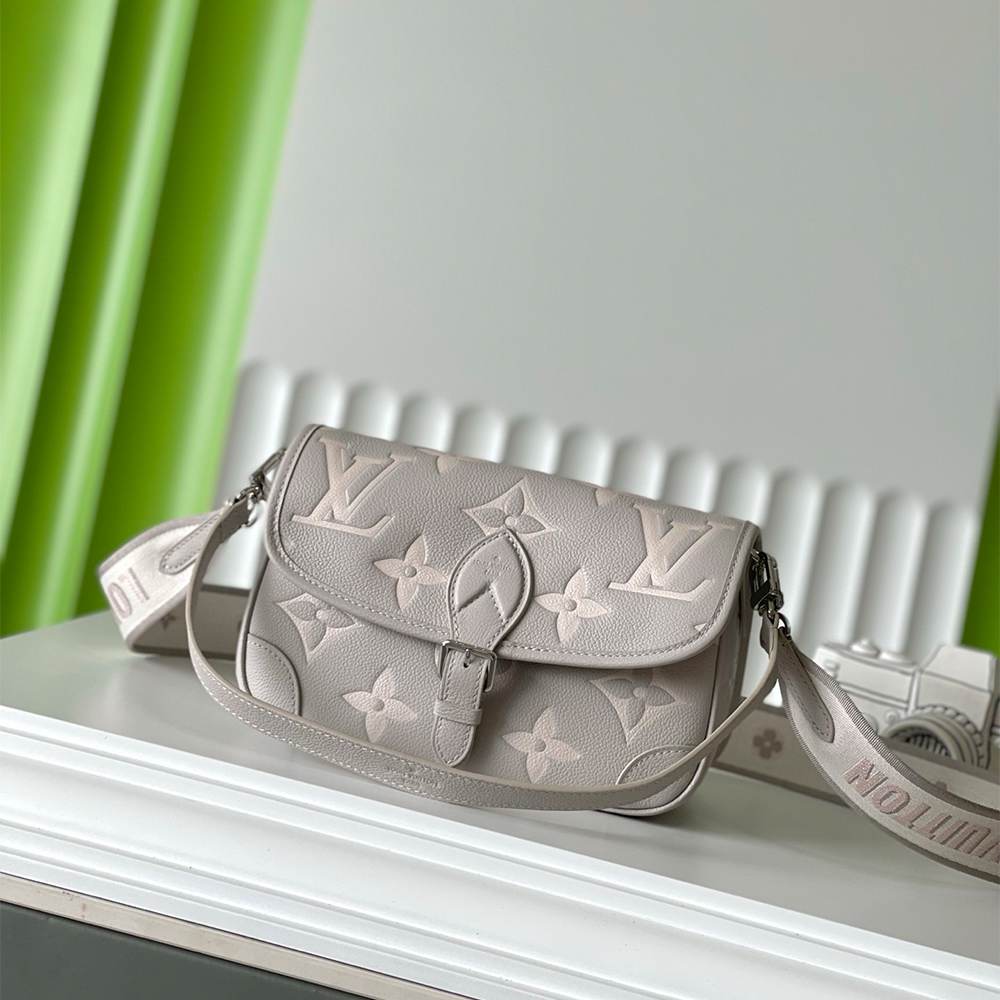 LV Diane - Image 8