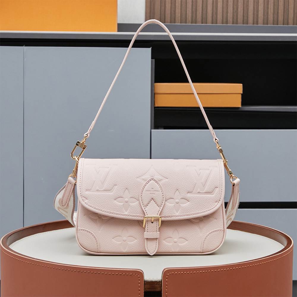 LV Diane - Image 8