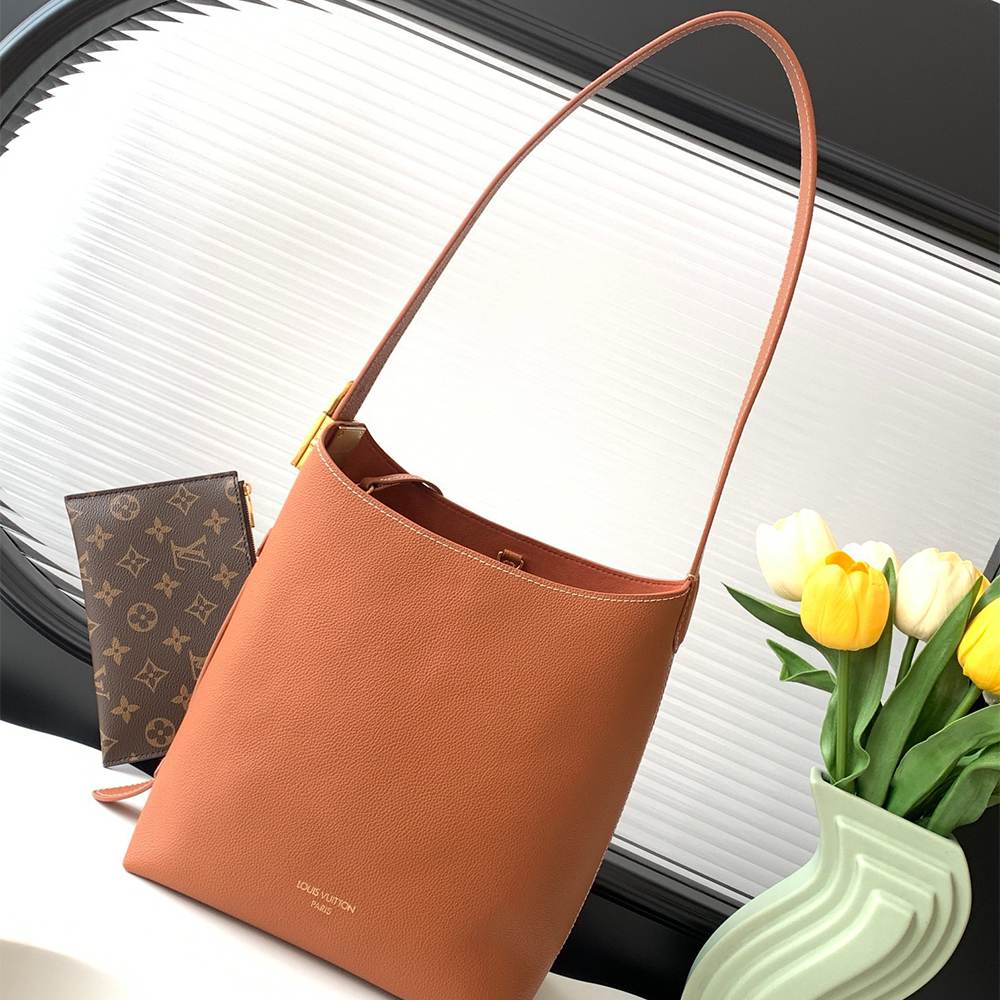 LV Low Key Hobo PM - Image 7