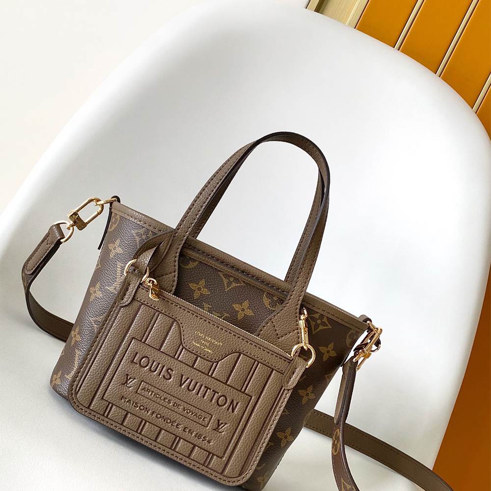 Alternative view of LV Neverfull Bandoulière Inside Out BB