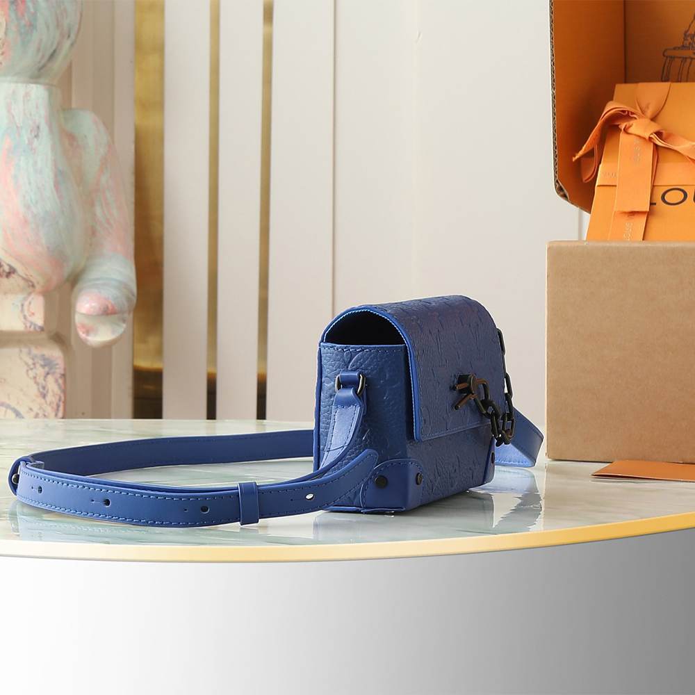 LV Steamer Wearable Wallet - Image 6