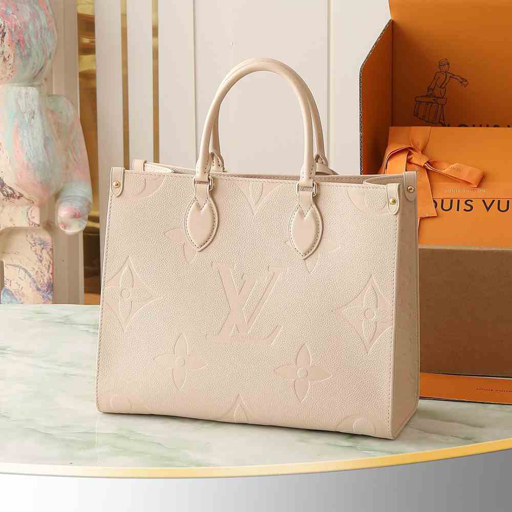 LV Onthego MM - Image 5