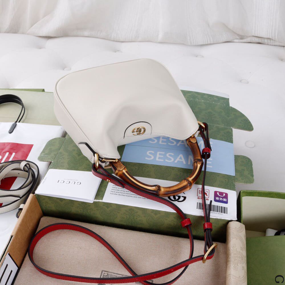 Gucci Diana small shoulder bag - Image 2
