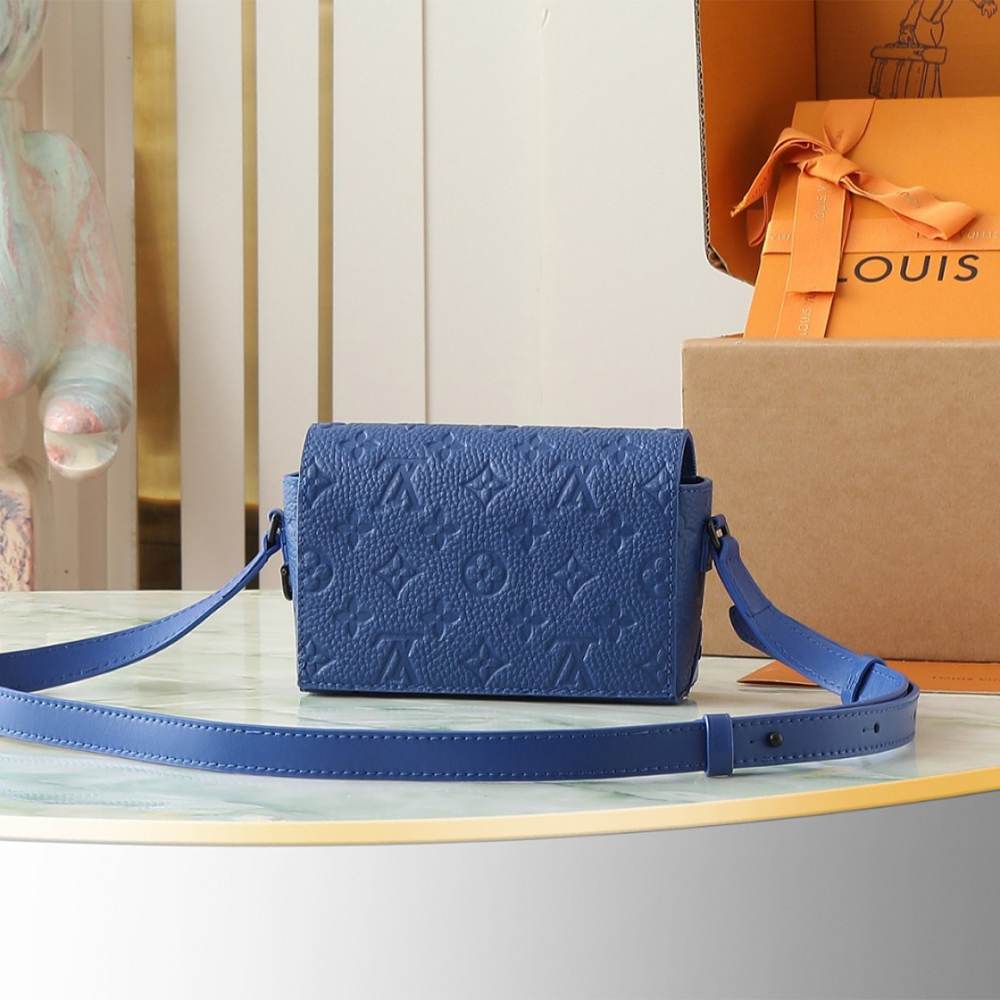 LV Steamer Wearable Wallet - Image 8