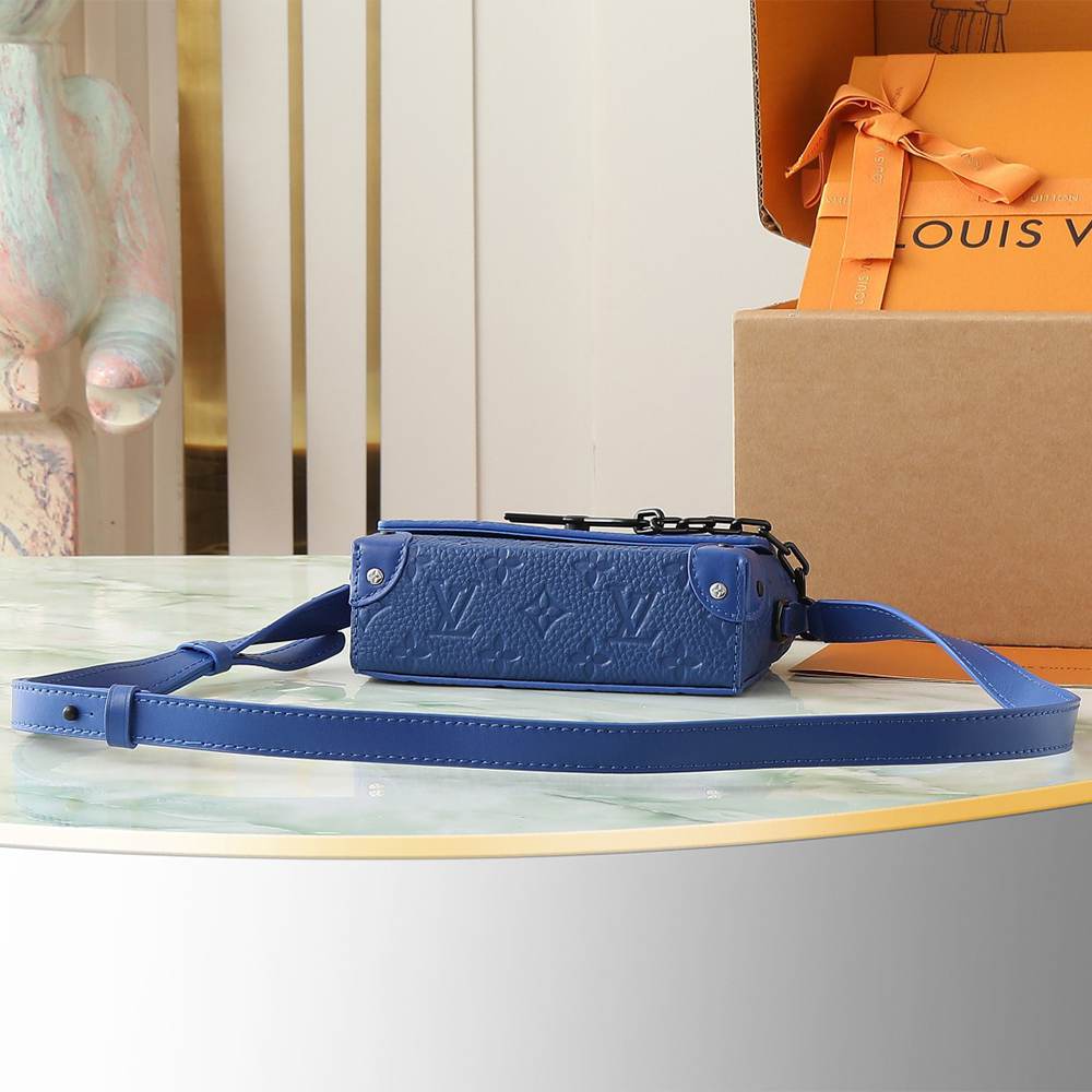 LV Steamer Wearable Wallet - Image 7