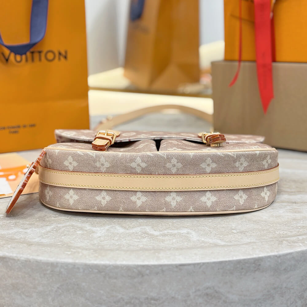 LV Escape(HIGH-END GRADE) - Image 5