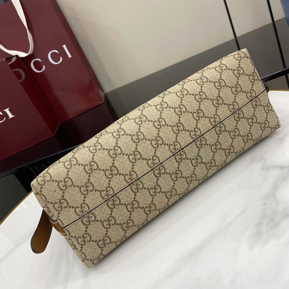 GG Emblem medium shoulder bag - Image 2
