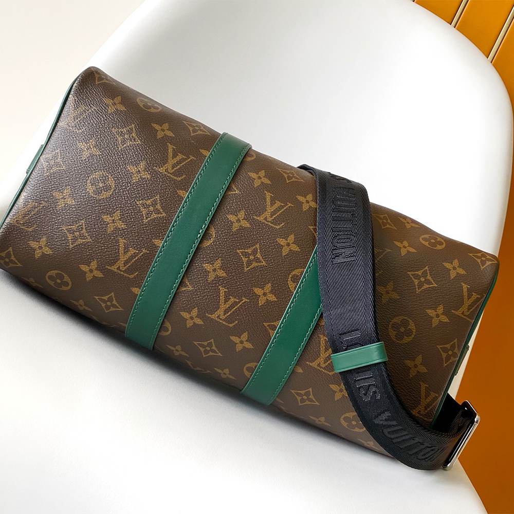 LV Keepall Bandoulière 35 - Image 6