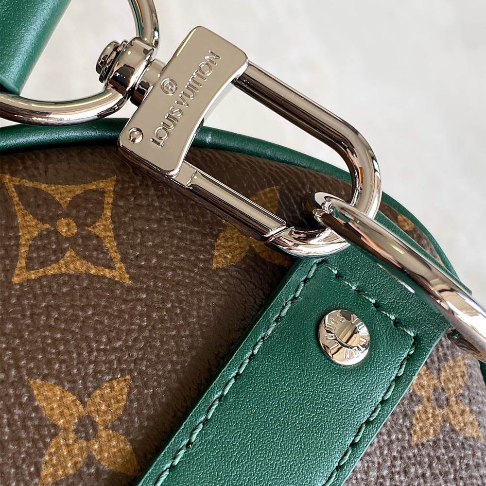 LV Keepall Bandoulière 35 - Image 8