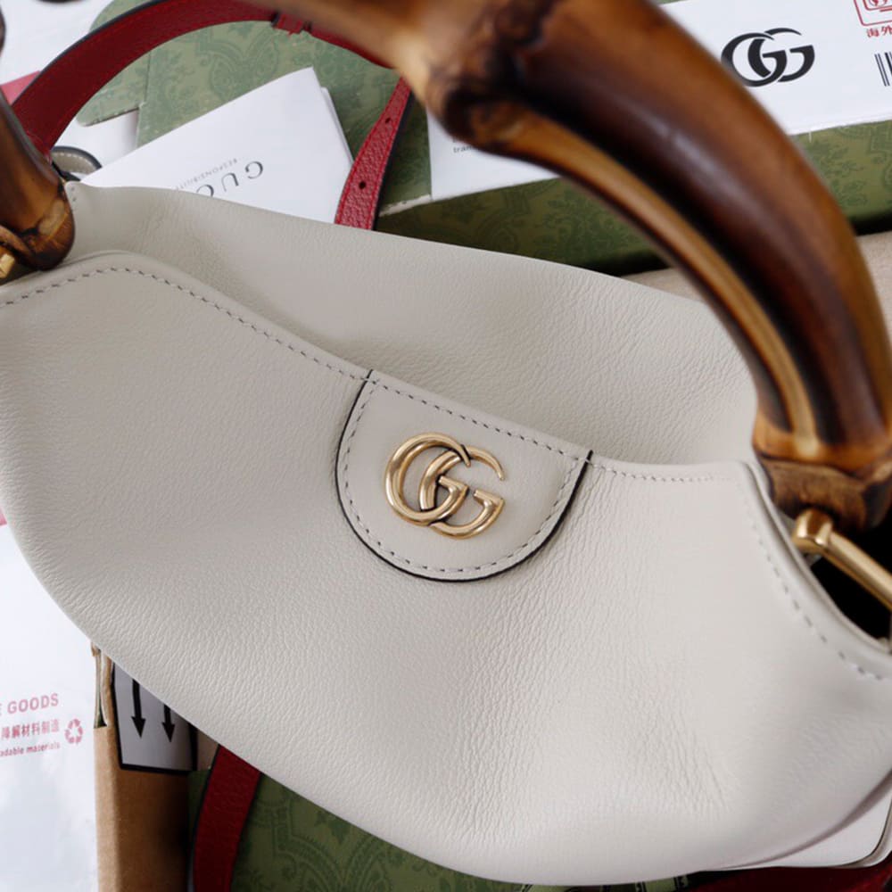 Gucci Diana small shoulder bag - Image 8