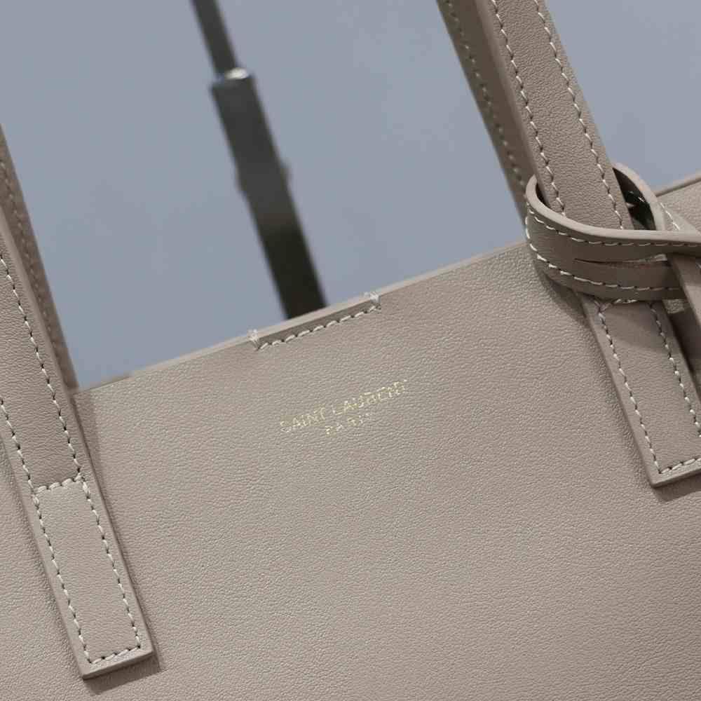 Alternative view of YSL SHOPPING SAINT LAURENT TOY IN LEATHER