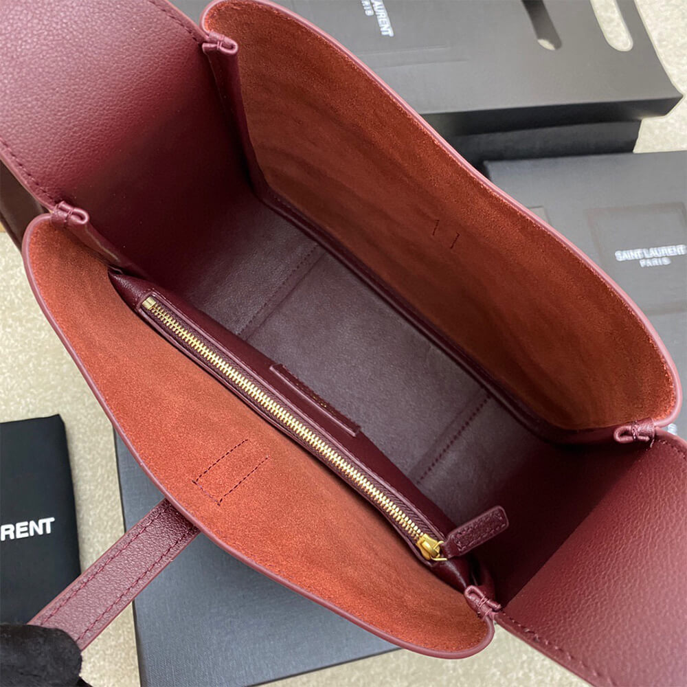 Alternative view of YSL le 5 a 7 supple small